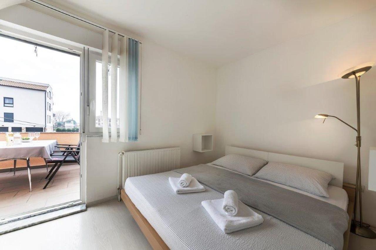 Apartment Dubravka Near The Sandy Beach Medulin Exterior foto